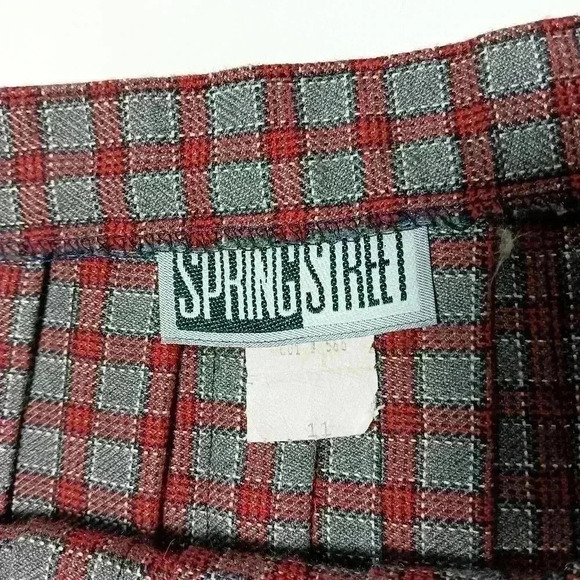 Vintage 90's Y2K Pleated plaid Mini Skirt Spring  Street. Ladies size 11 - Picture 4 of 6